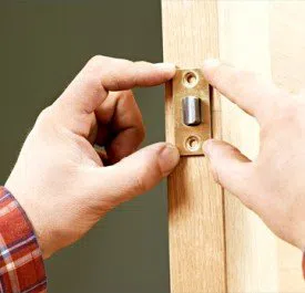 Newark Emergency Locksmith Newark, NJ 973-601-2502 - install-new-lock-01